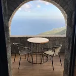 Shiro - Traditional Stone Argilia