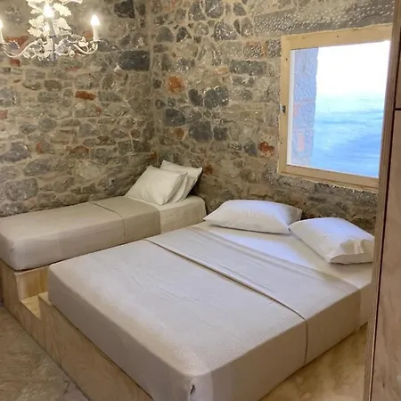 Shiro - Traditional Stone