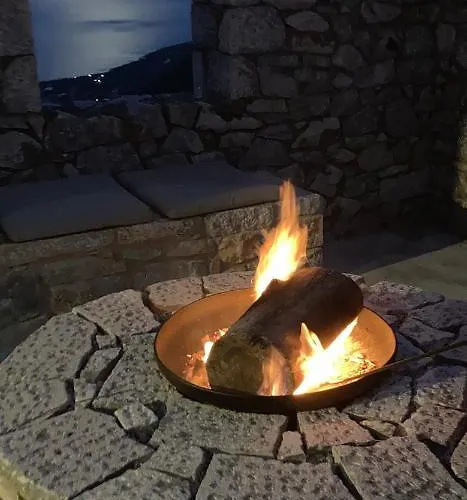 Villa Shiro - Traditional Stone *